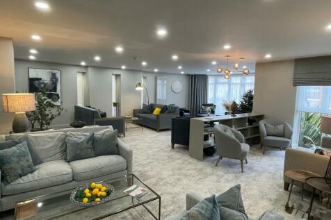 Communal lounge.jpg
