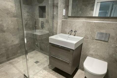 Shower Room.jpg