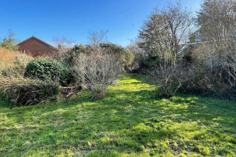 Rear Garden,,.jpg
