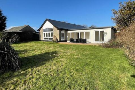 Rear Garden..,..jpg
