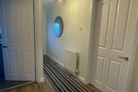 Hallway.jpg