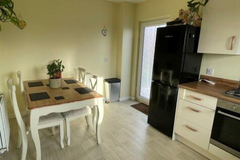Kitchen..jpg