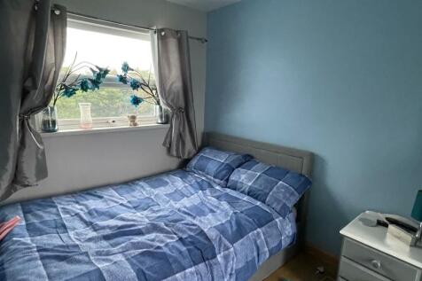 Bedroom.,,.jpg