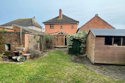Rear Garden.,,.jpg