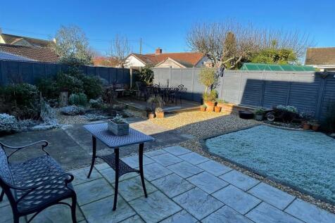 Rear Garden,,..jpg