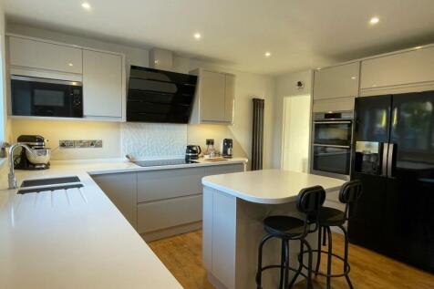 Kitchen.,.jpg