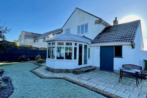 Rear Garden,..jpg