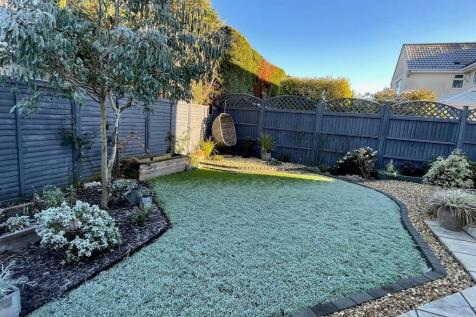 Rear Garden..,.jpg