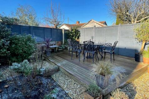 Rear Garden..jpg