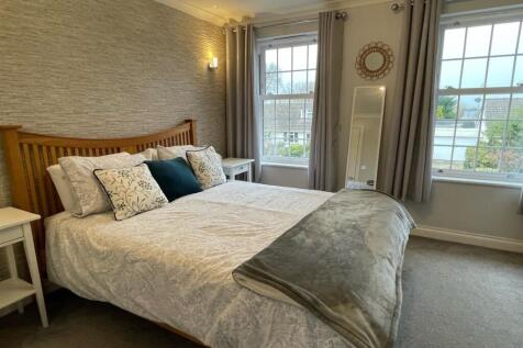Bedroom1..jpg