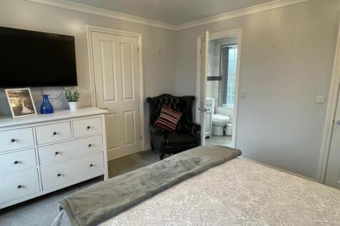 Bedroom1.jpg