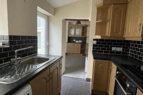 Kitchen..jpg