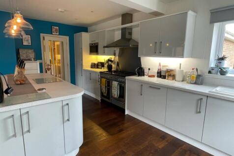 Kitchen,,.jpg