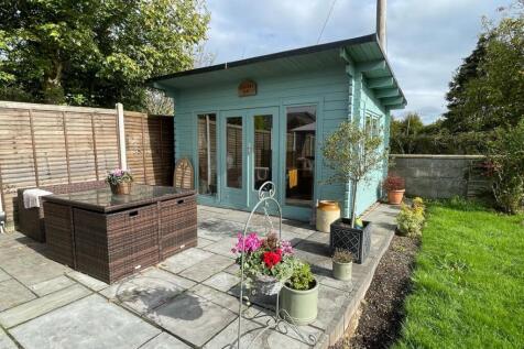 Summerhouse.jpg