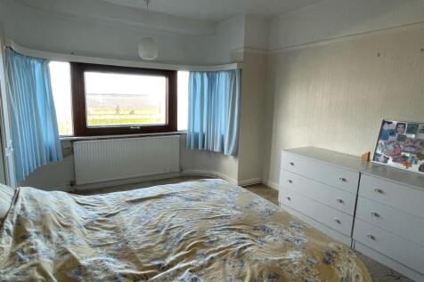 Bedroom,..jpg