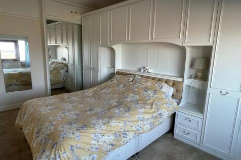 Bedroom.,.jpg