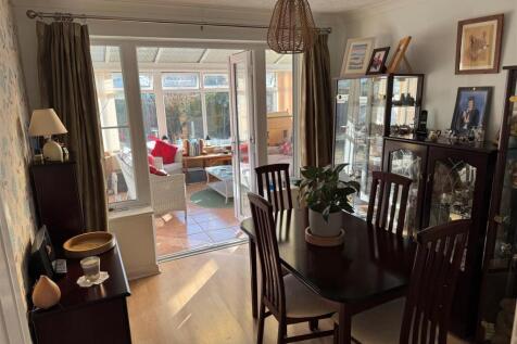 Dining Room.jpg