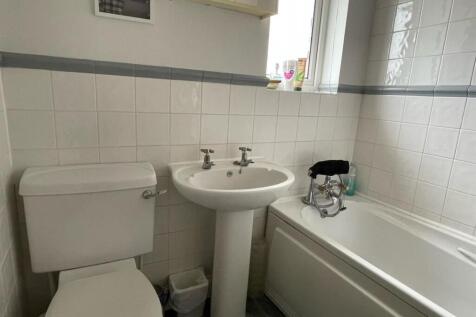 Bathroom.jpg