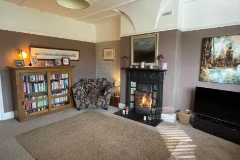 Sitting Room.jpg
