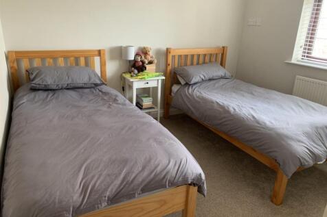 Bedroom&#39;.jpg