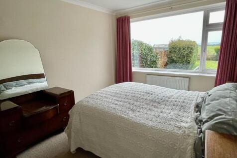 Bedroom,.jpg