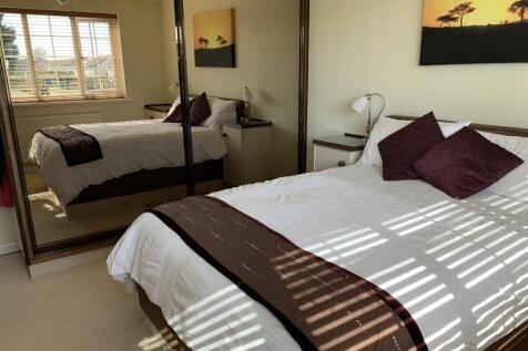 Bedroom,.jpg