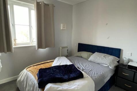Bedroom,.jpg