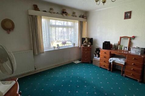 Bedroom,.jpg