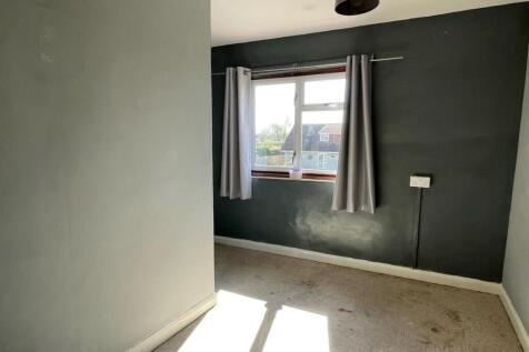 Bedroom,,.jpg