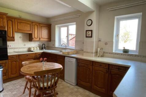 Kitchen;.jpg