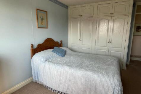 Bedroom.jpg