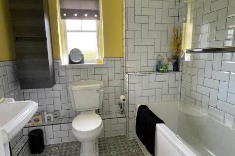 Bathroom.jpg