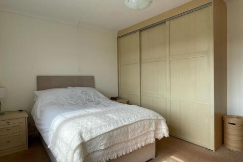 Bedroom,.jpg