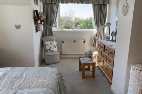 Bedroom...jpg