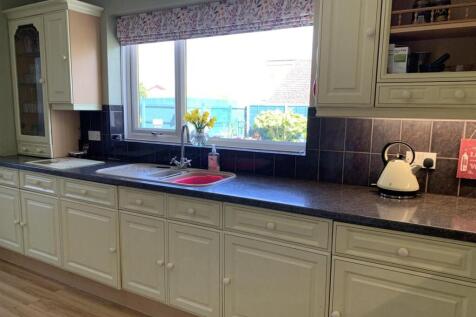 Kitchen;.jpg