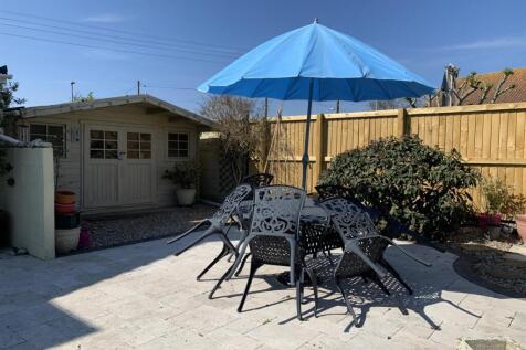 Patio;.jpg