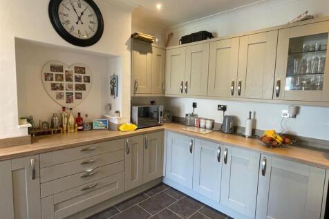 Kitchen..jpg