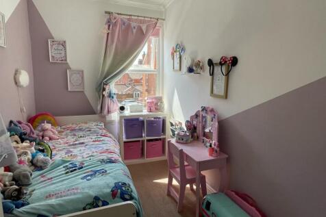 Bedroom,.jpg