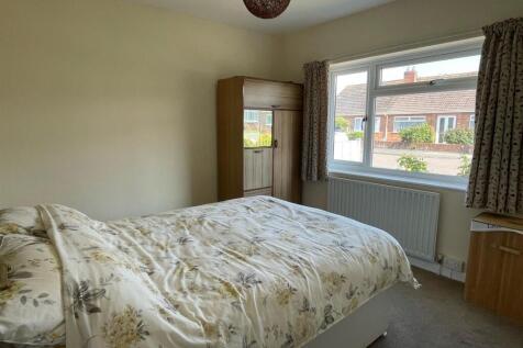 Bedroom;.jpg
