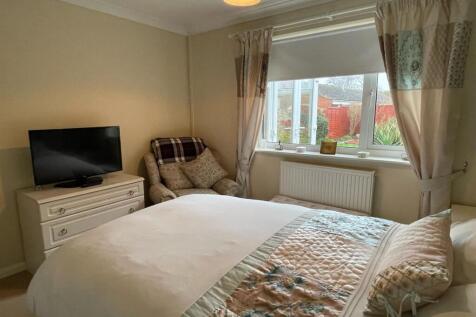 Bedroom,.jpg