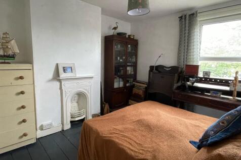 Bedroom&#39;.jpg