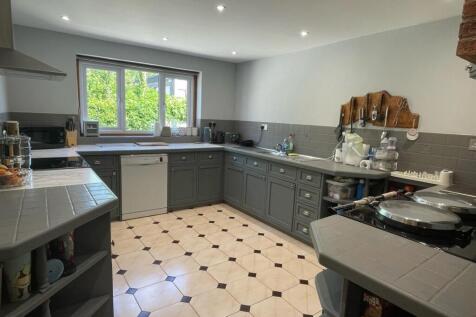 Kitchen,.jpg