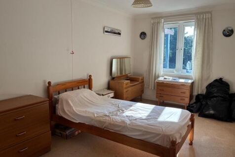 Bedroom.jpg