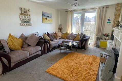 Lounge..jpg