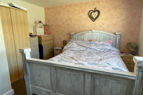 Bedroom.jpg