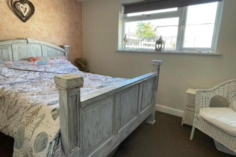 Bedroom;.jpg