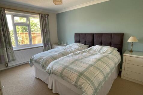 Bedroom,.jpg