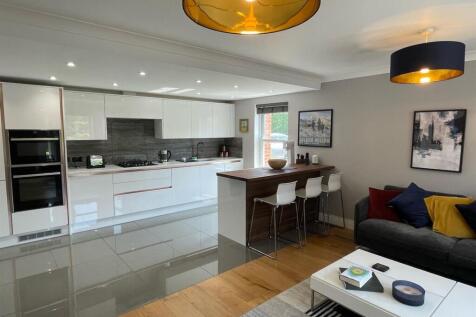 Kitchen..jpg