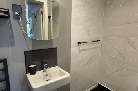 Shower Room..jpg