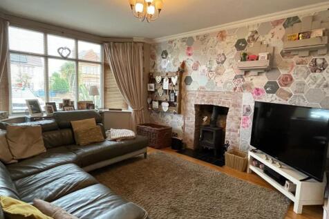 Sitting Room..jpg